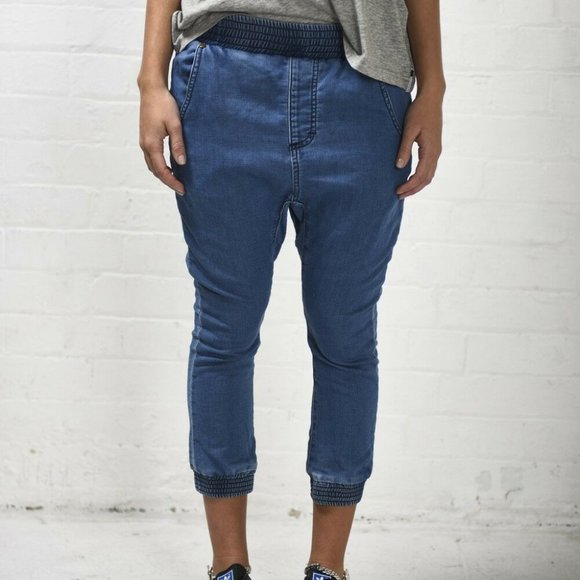 ONE TEASPOON Crop Leg SLOUCHY Denim JEANS Dallas - Picture 2 of 5